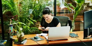 Best Diwali Gifts for Business Women Girlfriend in 2023