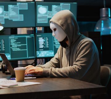 Spot and Report Listcrawler Scam Profile
