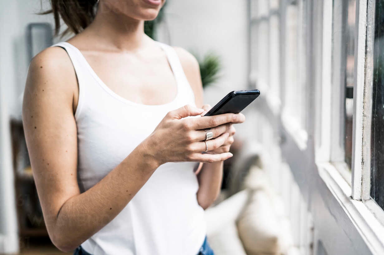 Someone Sends You a Message on Feeld