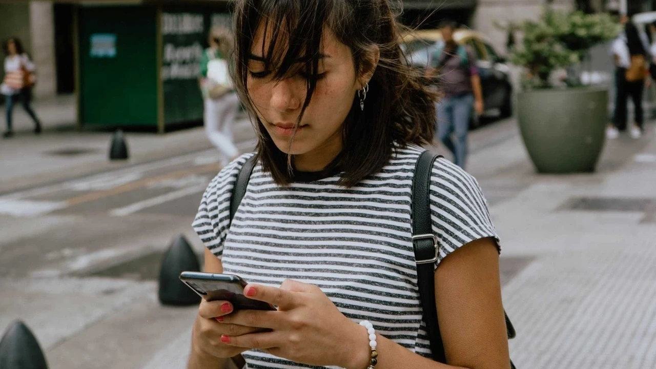 Digital Dating Fatigue