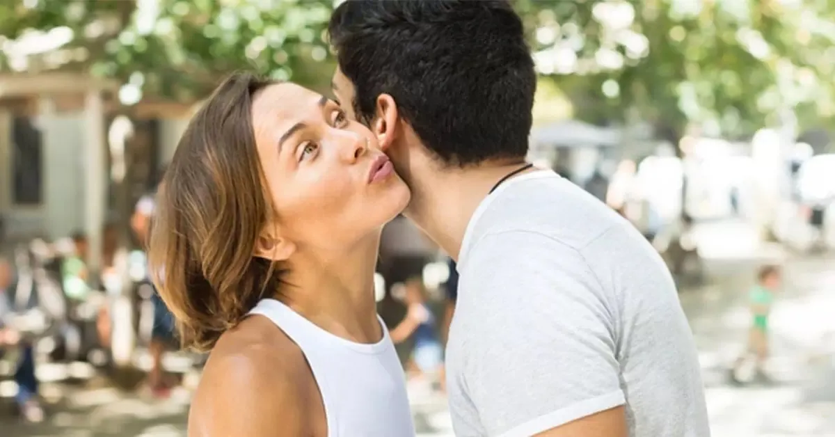 Kissing Etiquette
