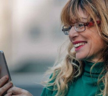 Start a Conversation on a Dating App