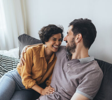 Who Founded e-hookups.com