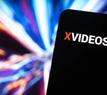 Downloading XXXBunker Videos in 2025